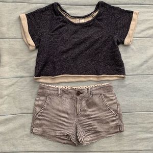 $25 FOR SET cropped sweatshirt + seersucker shorts